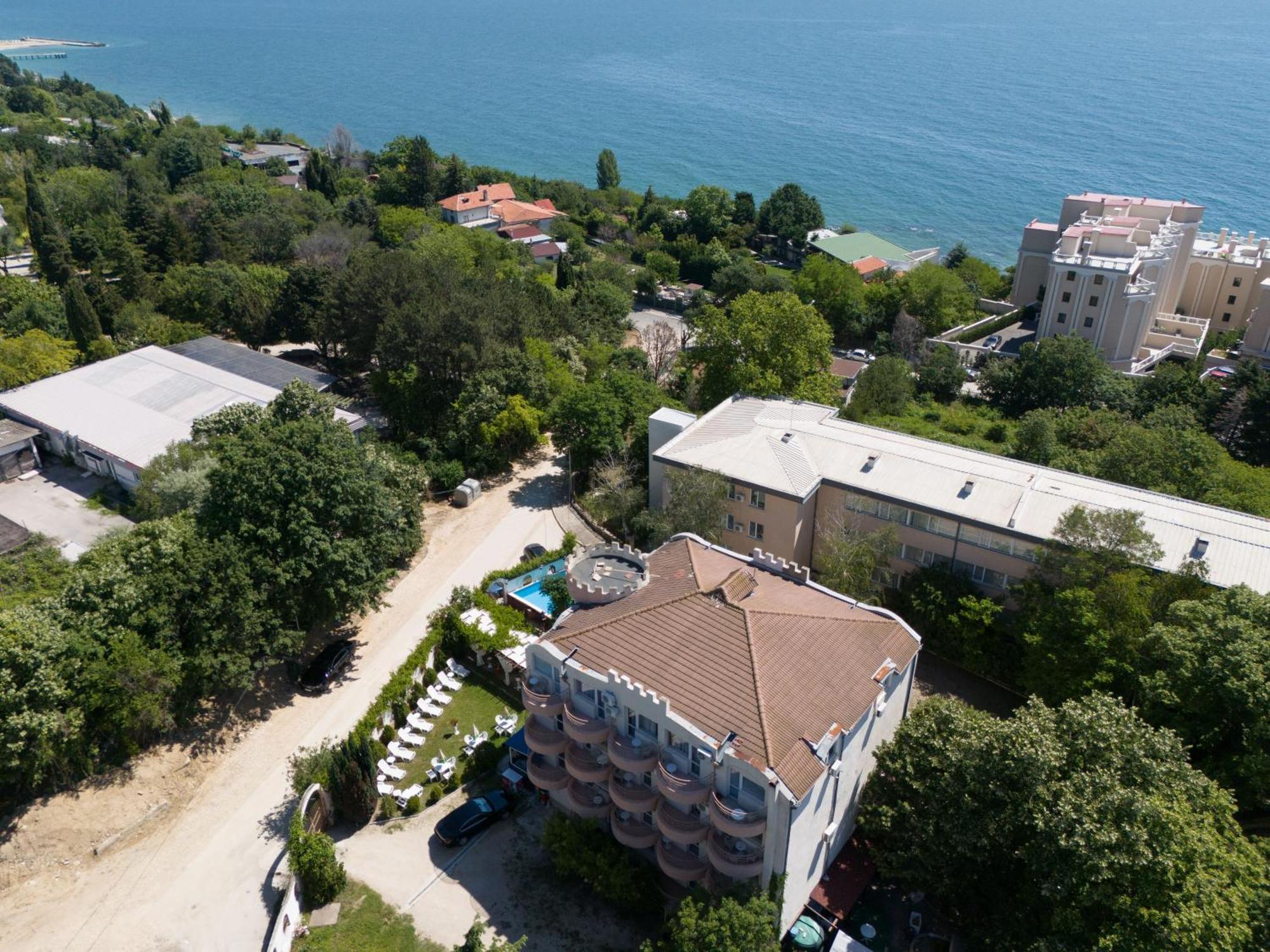 Hotel Angy غولدن ساندز المظهر الخارجي الصورة