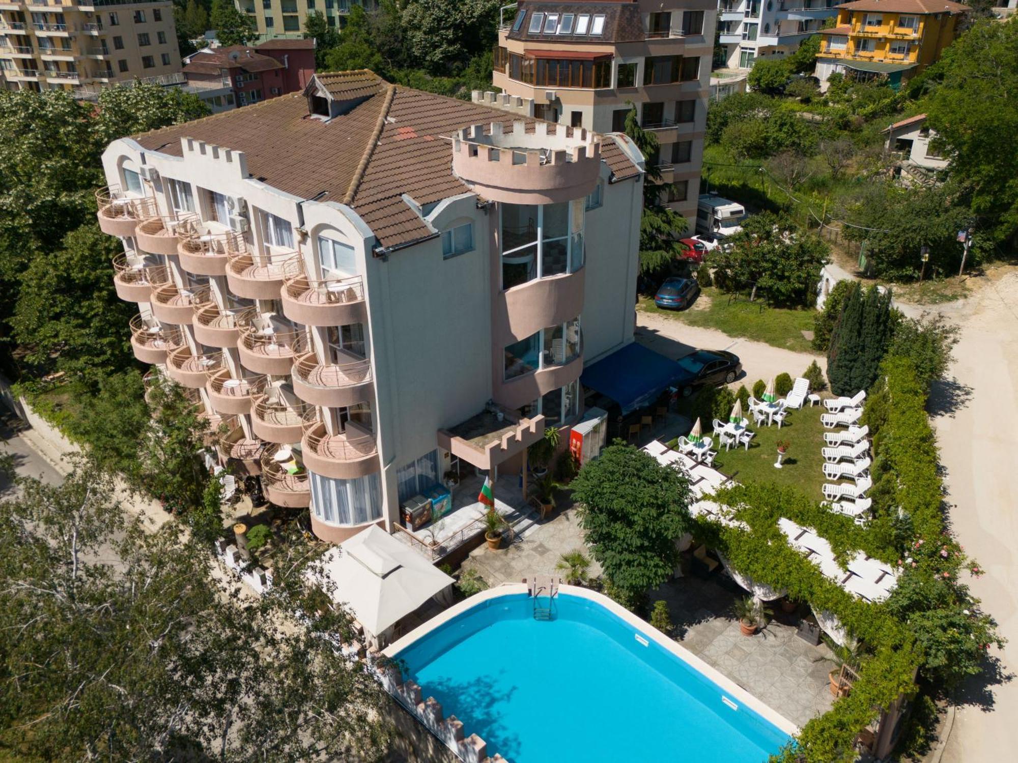 Hotel Angy غولدن ساندز المظهر الخارجي الصورة